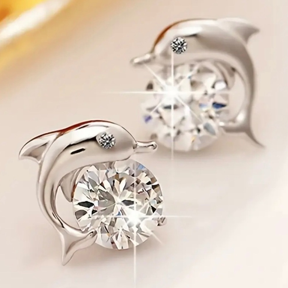 S925 Silver Dolphins Stud Earrings In Bohemian Style.